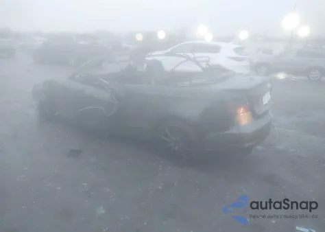 2016 Audi A3 2.0T Premium z USA, uszkodzony, nr VIN WAU38LFF2G1095343